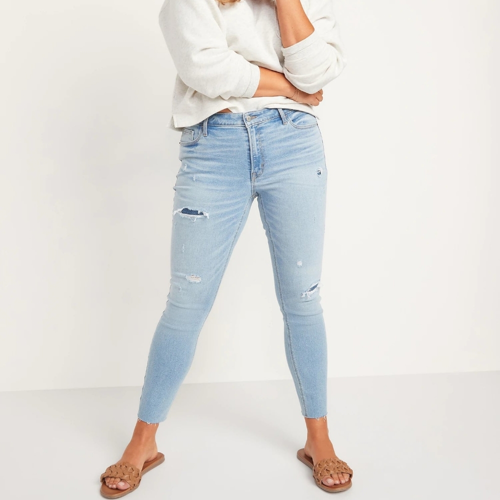 Old Navy Mid-Rise Rockstar Super-Skinny Cut Off Distressed Light Wash Jeans 14R